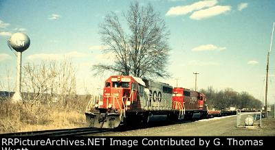 WB D&H intermodal at Manville